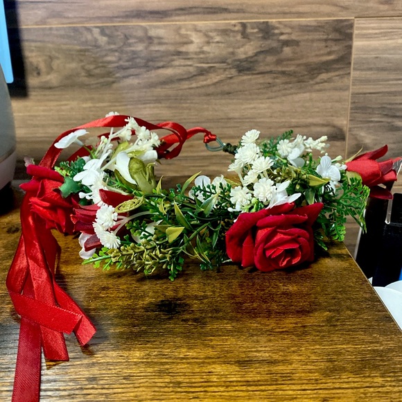 Cabernet Rose Flower Crown - Picture 2 of 3